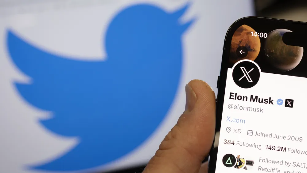 X/Twitter a început să impună un abonament pentru utilizarea platformei